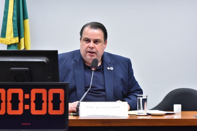Comissão debate uso da tecnologia em empresas do setor esportivo