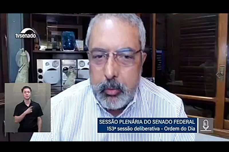 Paim destaca pauta do Senado voltada para projetos de combate ao racismo