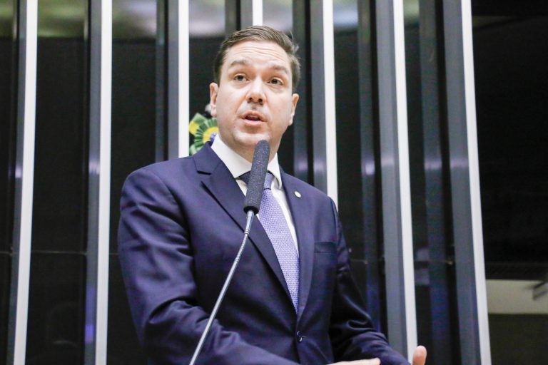 Frente Parlamentar Mista da Inteligência Artificial é instalada na Câmara