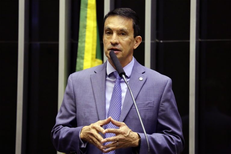 Projeto prevê 90% de professores efetivos em estados e municípios até 2024