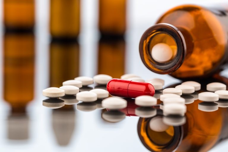 Importância de medicamentos biossimilares é tema de audiência na sexta-feira