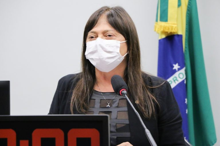Comissão aprova projeto que incentiva construção de bibliotecas públicas no Brasil