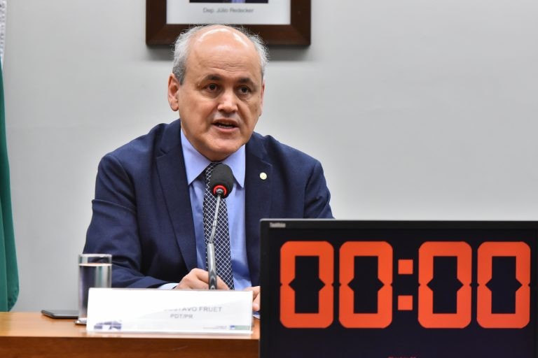 Comissão aprova licença ambiental simplificada para pequeno município cumprir Lei de Resíduos Sólidos