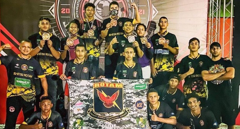 Atletas do projeto Jiu-Jitsu Rotam conquistam sete medalhas no campeonato mundial da modalidade