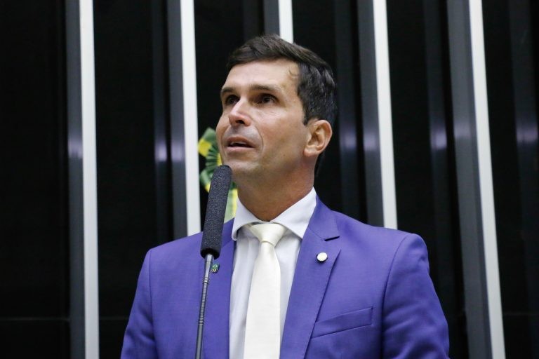 Comissão aprova preferência para microempreendedores nas parcerias dos institutos federais