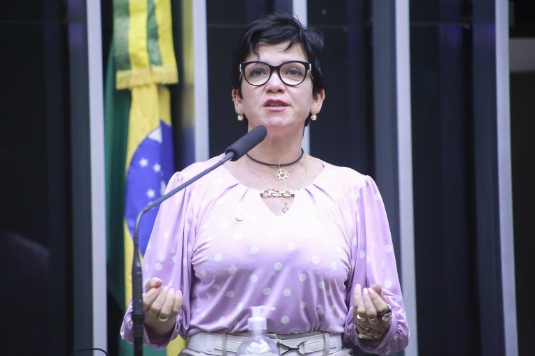 Comissão debate prática de 
