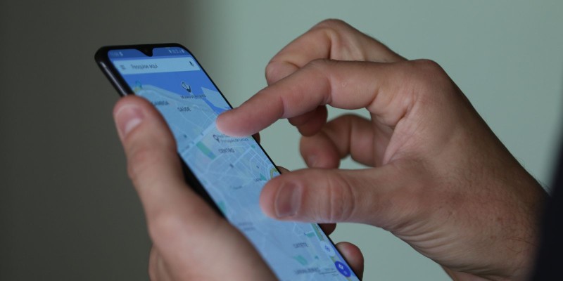 Agência Brasil explica: o que fazer se celular for perdido ou roubado