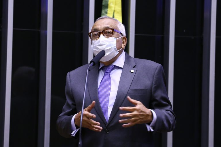 Comissão aprova projeto que flexibiliza prestação de contas de programa educacional