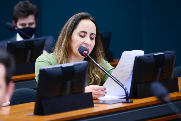 CCJ aprova projeto que estabelece regras para concessão de gratuidade da Justiça