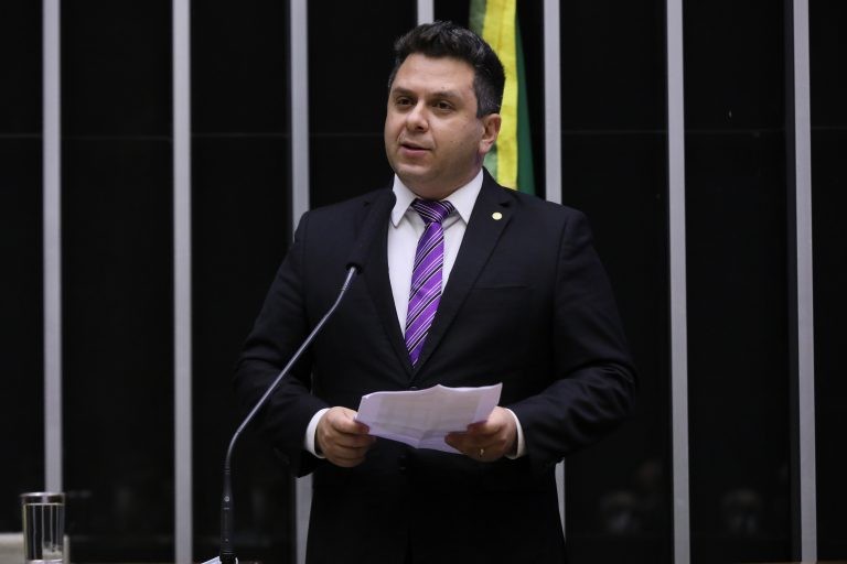 Relator estende isenção de IPI a acessórios de veículo comprado por pessoa com deficiência; acompanhe