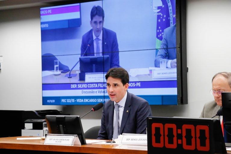 Relatório preliminar mantém texto do Senado sobre limite para a criação de despesas municipais pela União