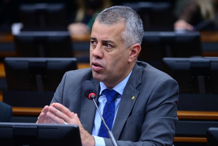Comissão aprova projeto que regulamenta reciclagem de embarcações no Brasil