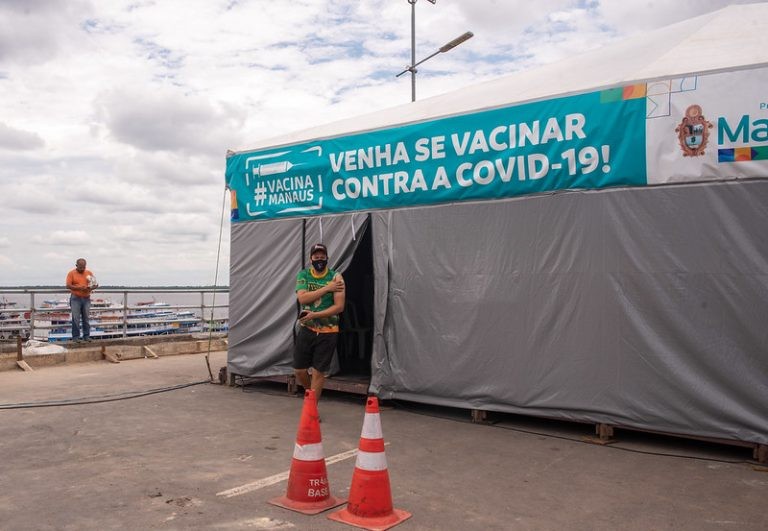 Comissão debate proposta que cria passaporte sanitário da Covid-19