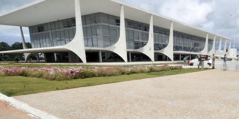 Governo retira R$ 138 milhões de emendas do relator