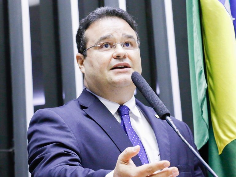 Votação do relatório sobre prisão após segunda instância é adiada para quarta-feira