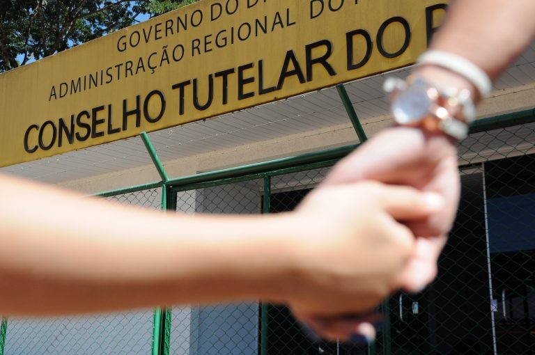 Comissão debate programa de modernização de instâncias de defesa dos direitos humanos