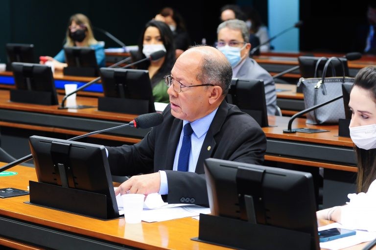 Comissão de Meio Ambiente aprova projeto que agiliza concessão de florestas públicas
