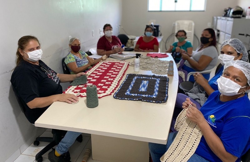 Secretaria de Saúde promove oficina de crochê nos PSFs I e II Rio Verde