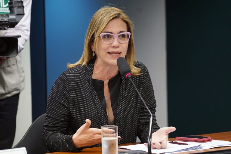 Comissão aprova Programa de Prevenção e Tratamento da Endometriose