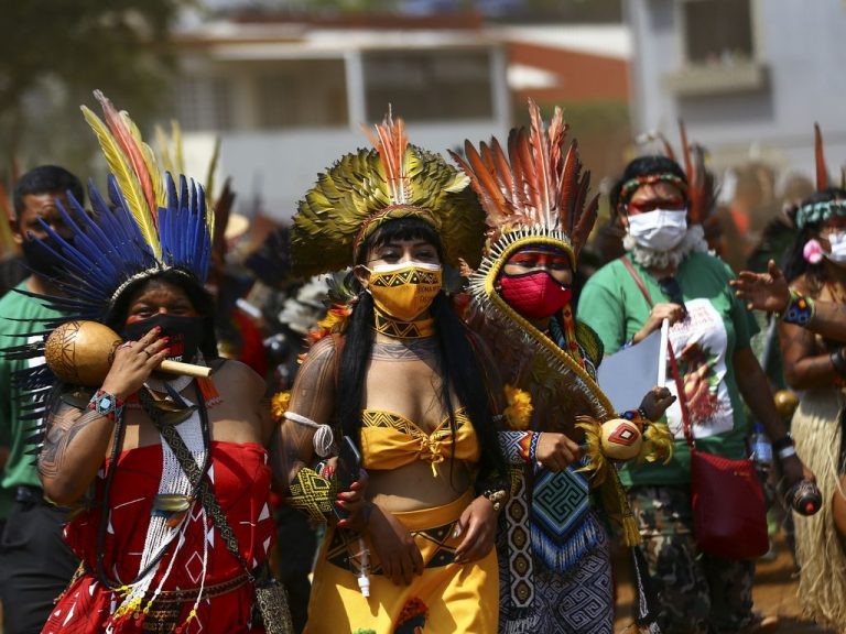 Comissão debate presença dos povos indígenas na formação da cultura brasileira