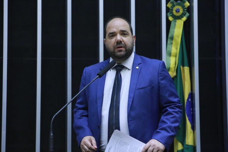 Câmara aprova projeto de estímulo à navegação entre portos nacionais; texto segue para sanção