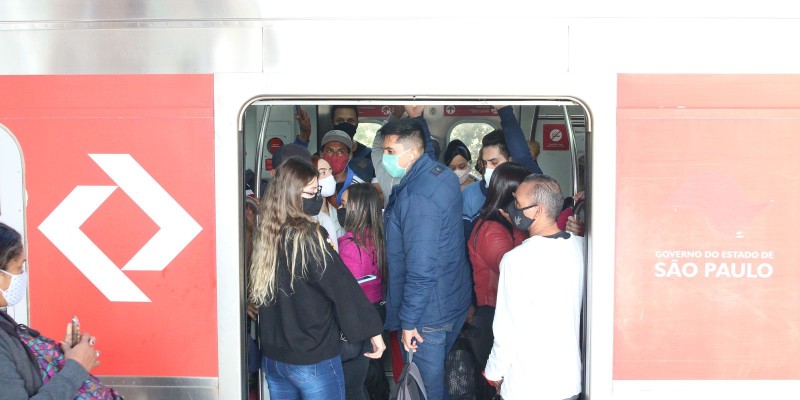 Covid-19: país tem 22,2 milhões de casos e 617,2 mil mortes