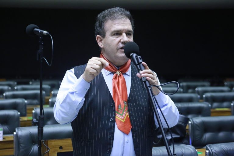 CCJ aprova mudança de nome de Estatuto do Idoso para Estatuto da Pessoa Idosa