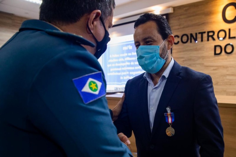 Politec entrega Medalha do Mérito Ciência e Justiça a servidores públicos e parceiros