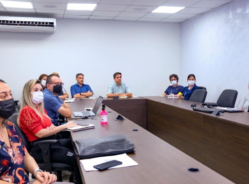 Seduc e FGV fazem primeira reunião de alinhamento para implantação do Sistema Estruturado de Ensino em MT