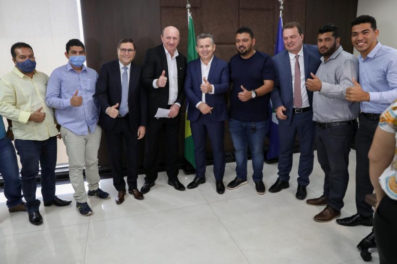 Governador assina convênio de R$ 2,3 milhões e Jangada terá 100% das ruas recuperadas