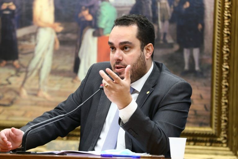 CCJ aprova inclusão de Zilda Arns no Livro dos Heróis e Heroínas da Pátria
