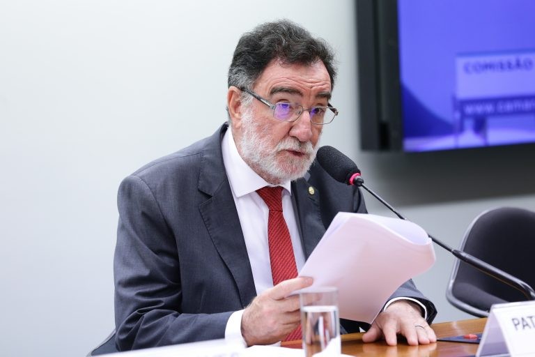 CCJ aprova criação de Dia Nacional do Agente de Trânsito