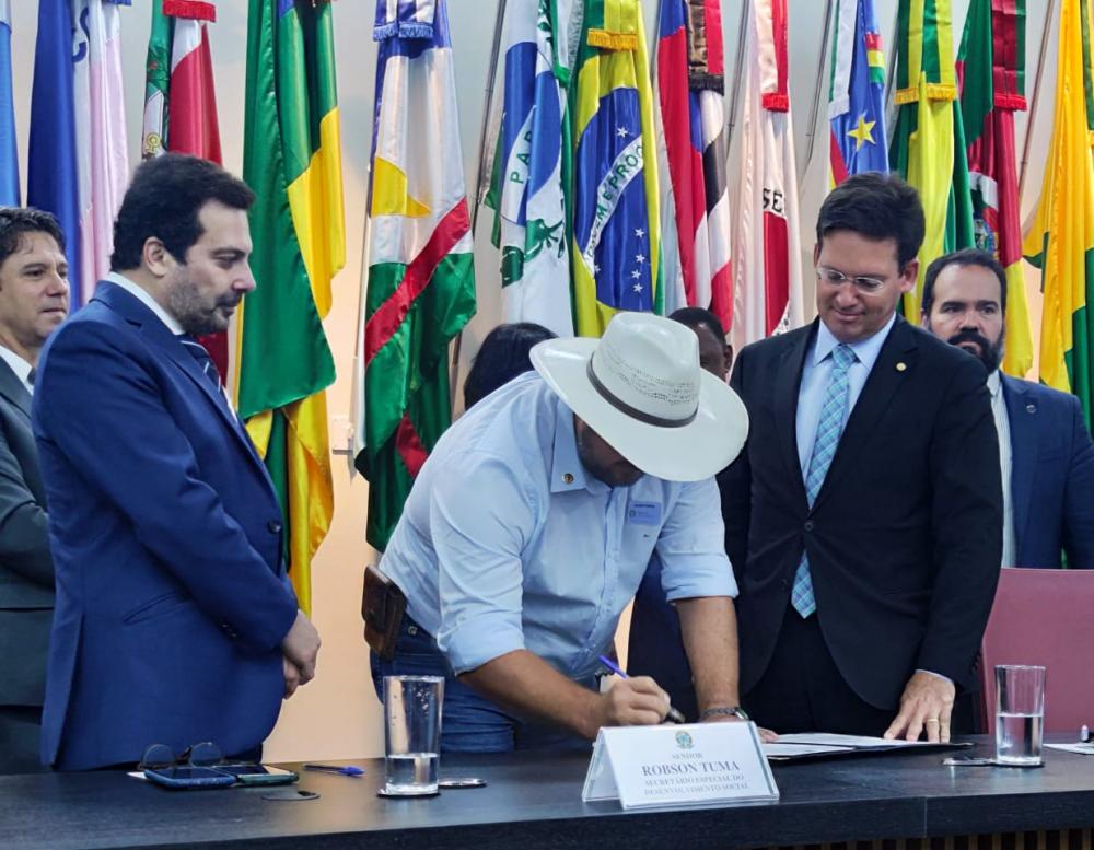 Ao lado de ministros, Cattani anuncia abertura de 120 novas vagas em comunidades terapêuticas de MT