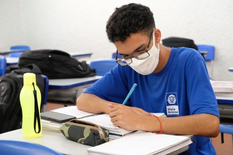 Conselho Estadual de Educação homologa Documento Curricular para etapa do no novo Ensino Médio em MT