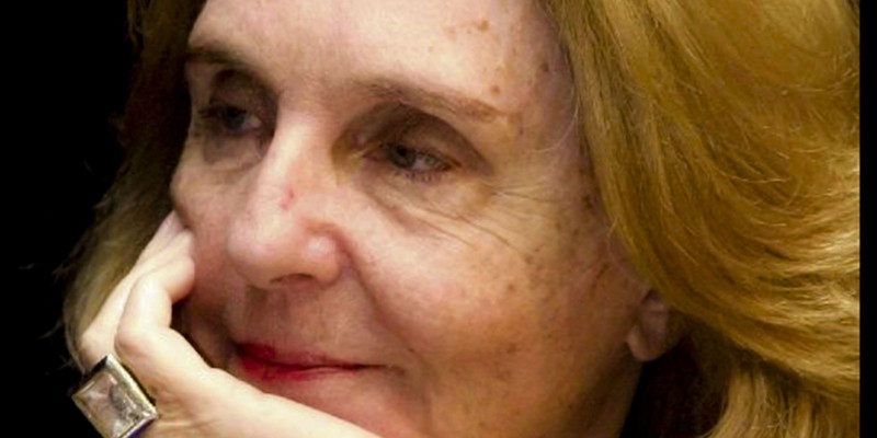Escritora Lya Luft morre, aos 83 anos, em Porto Alegre