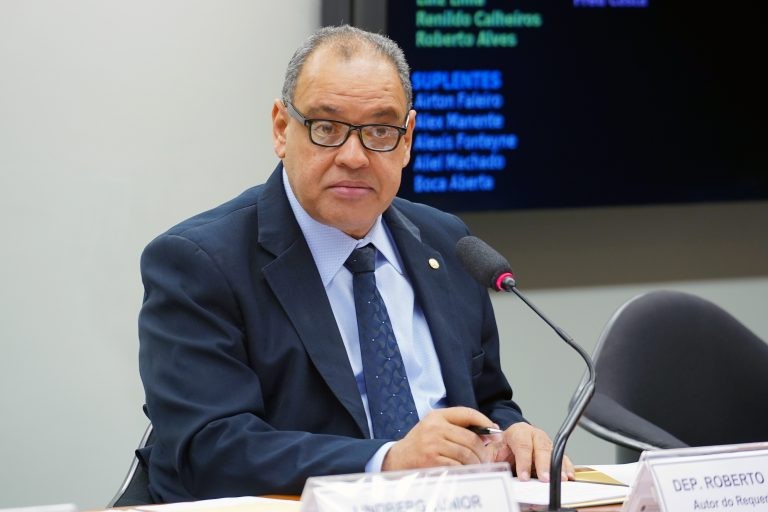 Projeto estabelece fontes de financiamento para programas de recuperação de agressores