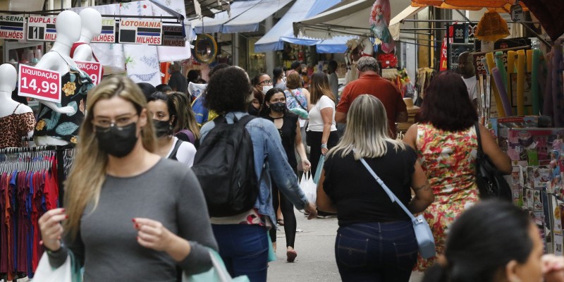 Covid-19: Rio tem queda de 48% em mortos e de 69% nas internações