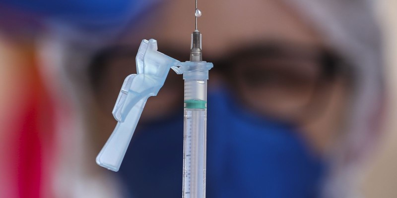 SP retoma vacinação contra covid-19 e Influenza nesta segunda-feira